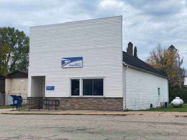 W15075 Dutton Ave - Photo 1