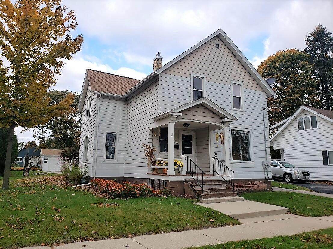 628 7th St - Photo 1