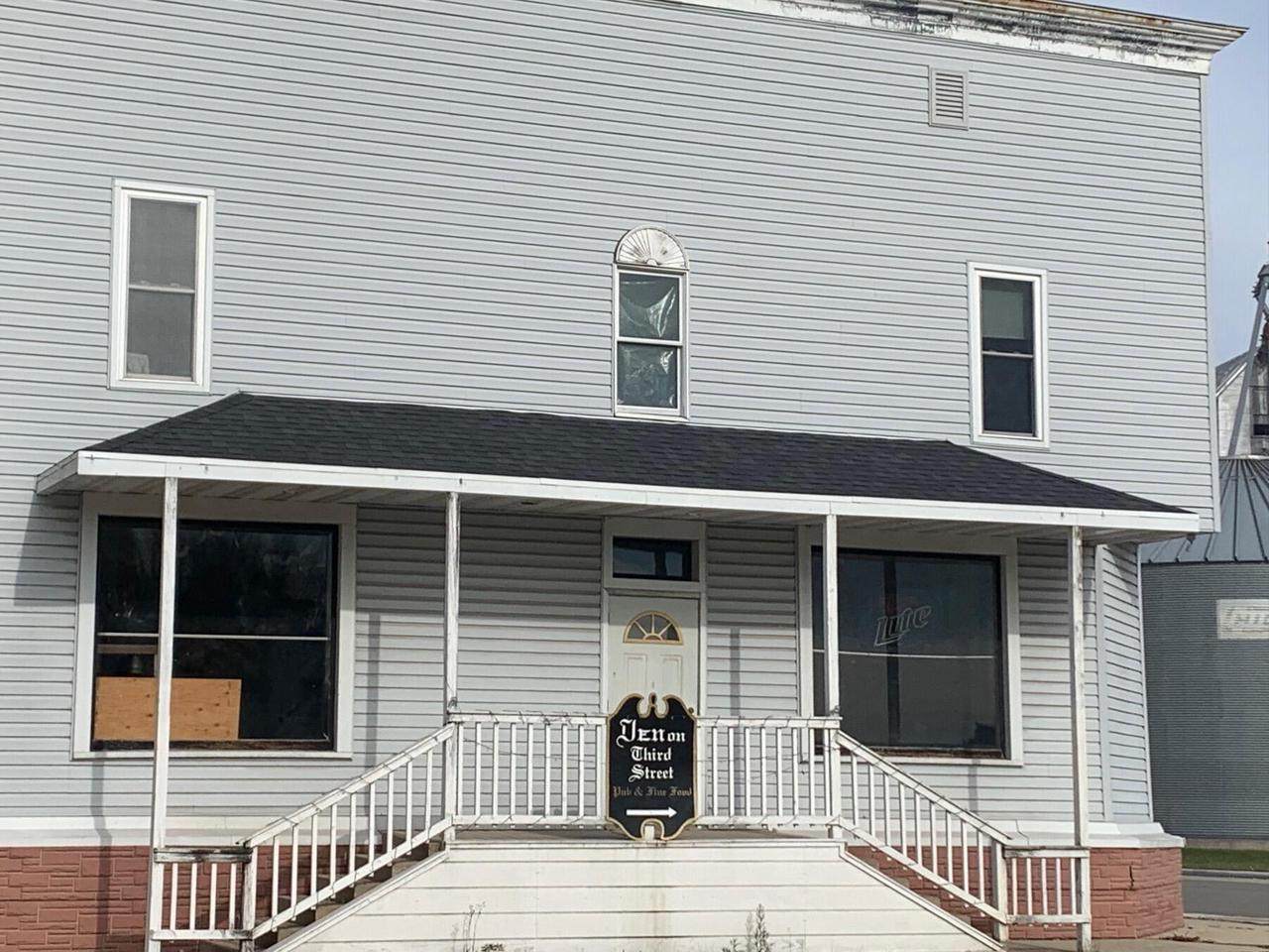 304 Manitowoc St - Photo 1