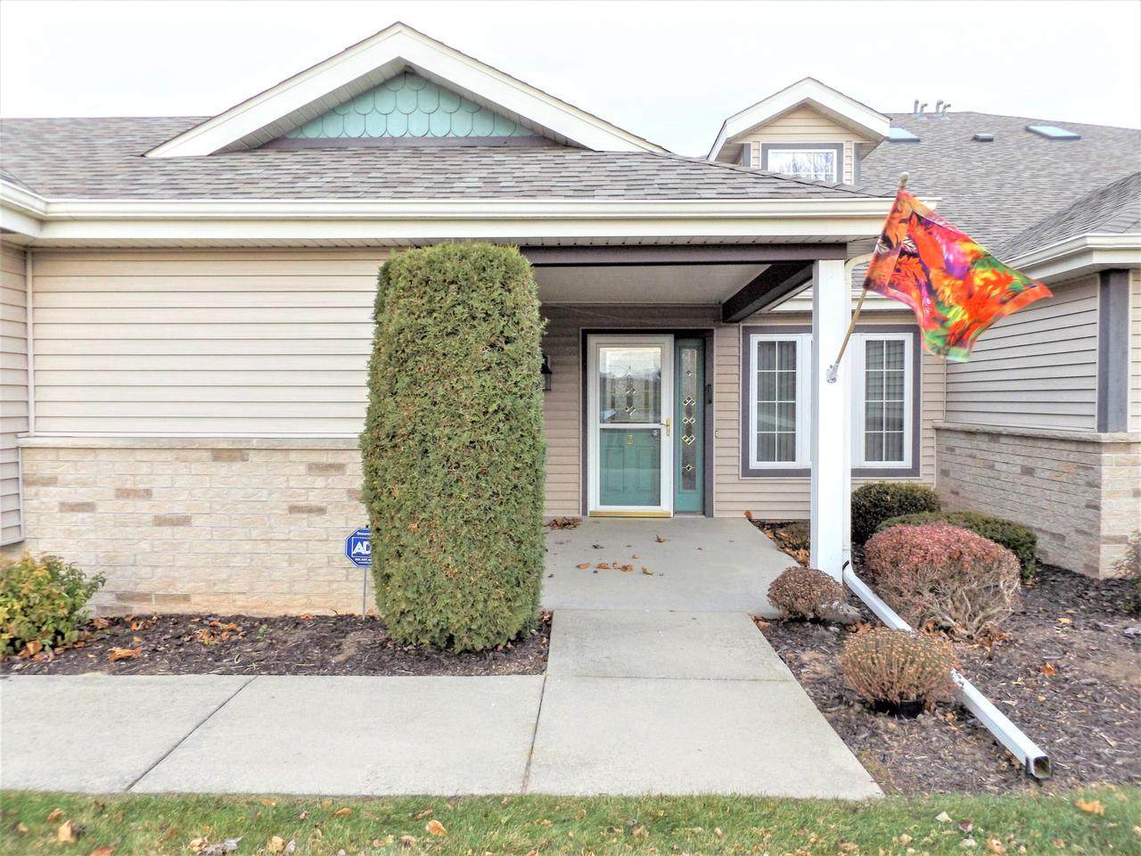 1902 Ravenswood Ln - Photo 1