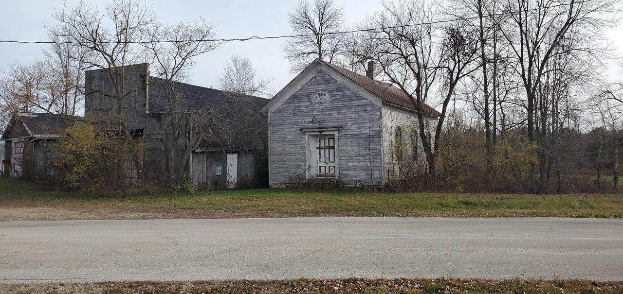 5854 Military Rd - Photo 1