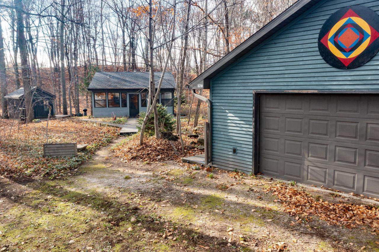 15701 Westwood Ln - Photo 1