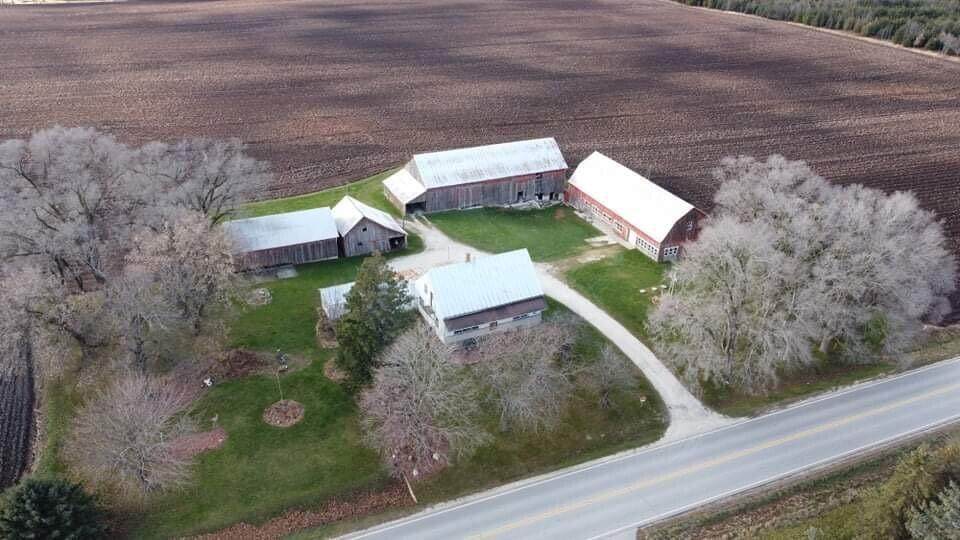 8308 County Road T - Photo 1