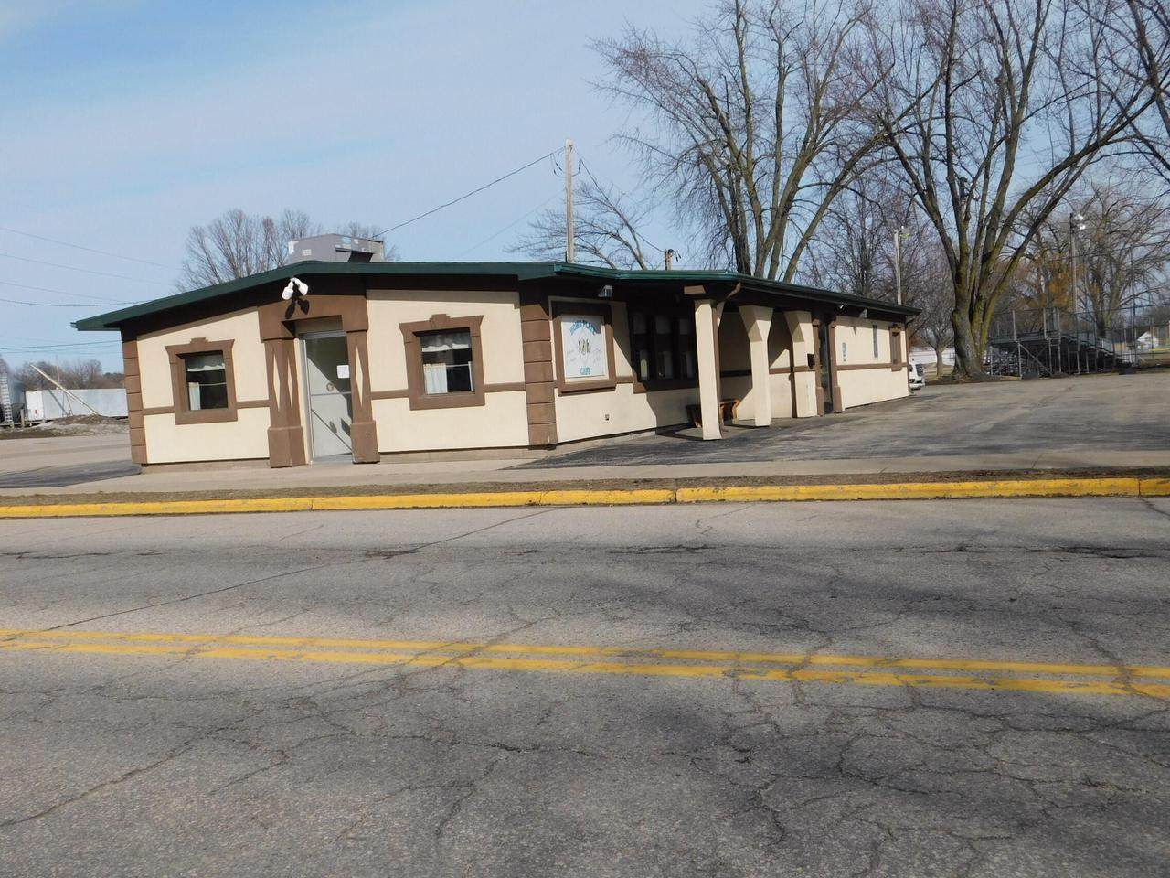 804 Main St - Photo 1