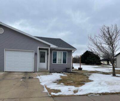 930 Blackstone Rd - Photo 1