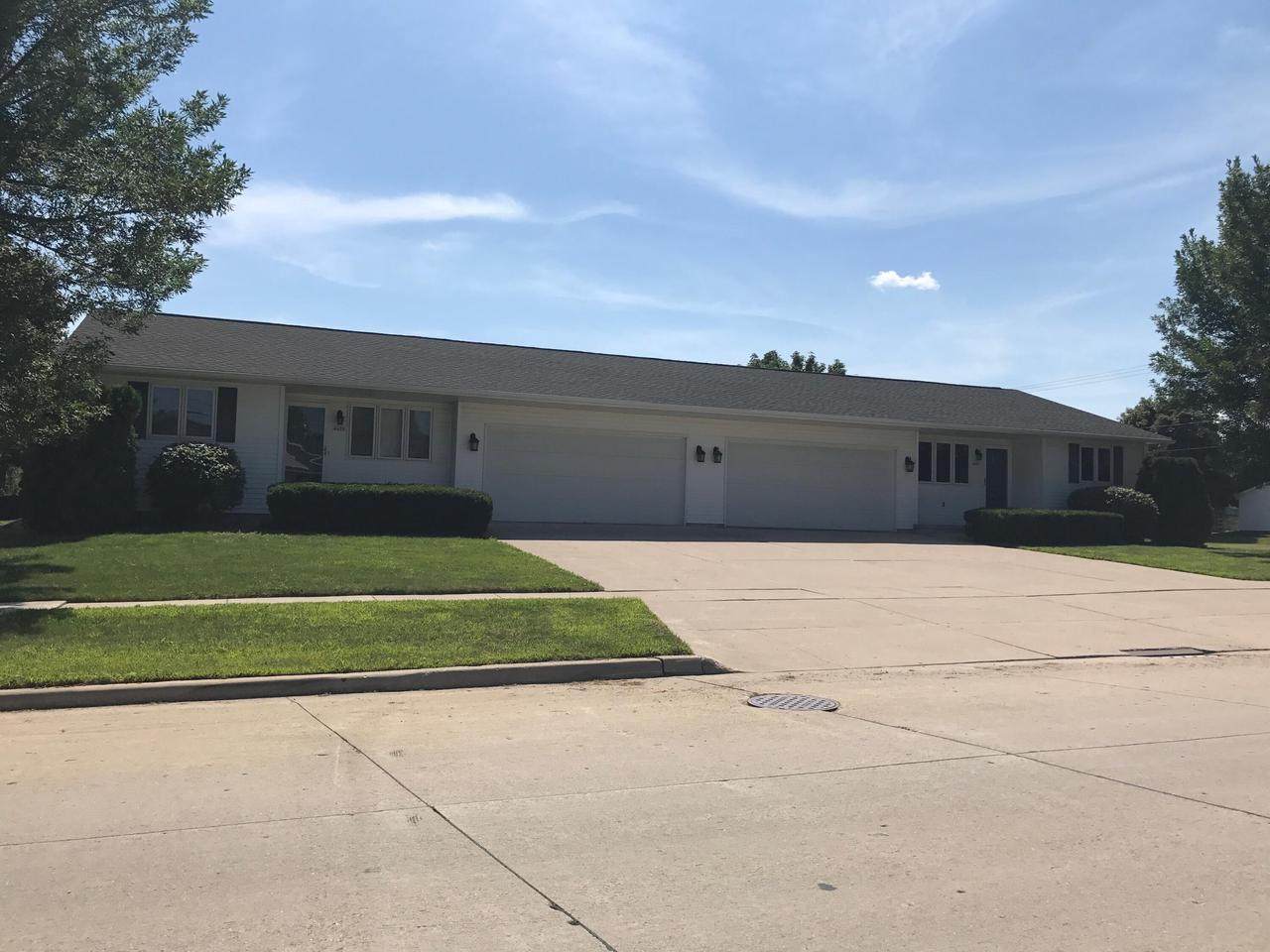 4429 Menasha Ave - Photo 1