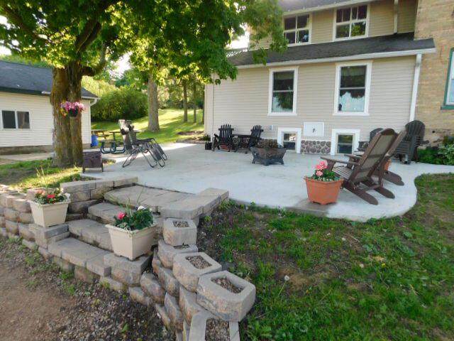 614 Green Bay St - Photo 1