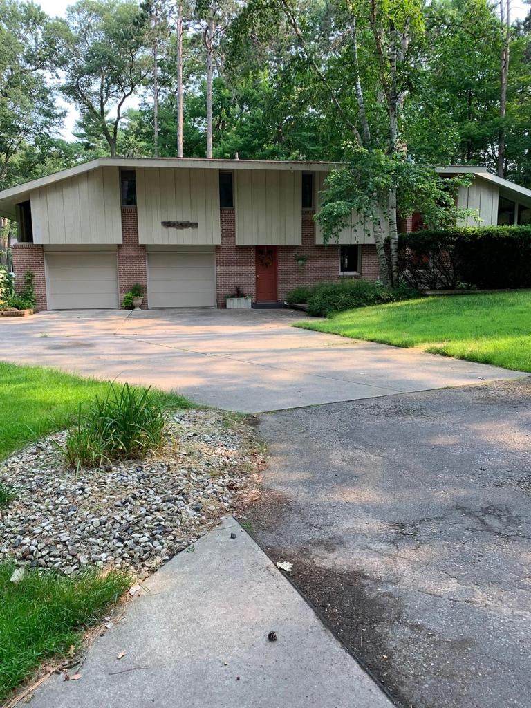 720 Sunset Dr - Photo 1