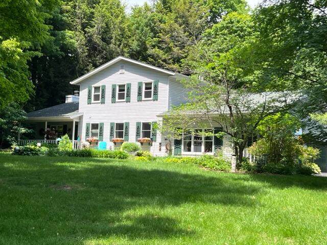2012 Crystal Spring Rd - Photo 1