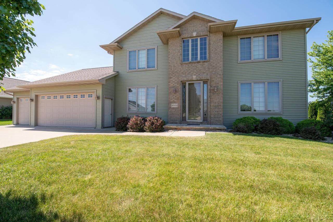 W5053 Birchwood Dr - Photo 1
