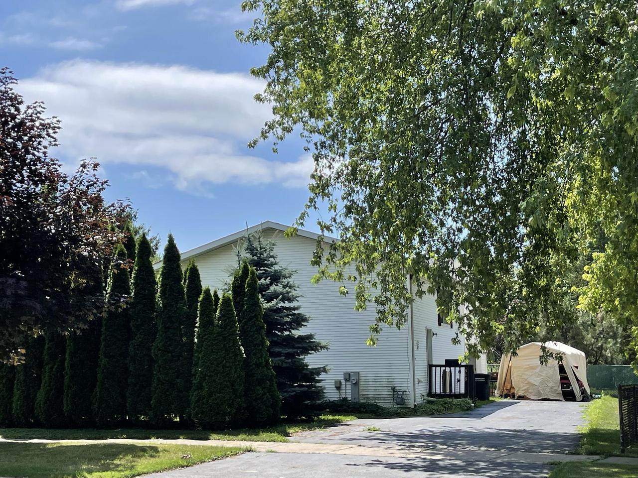 515 18th Ave - Photo 1