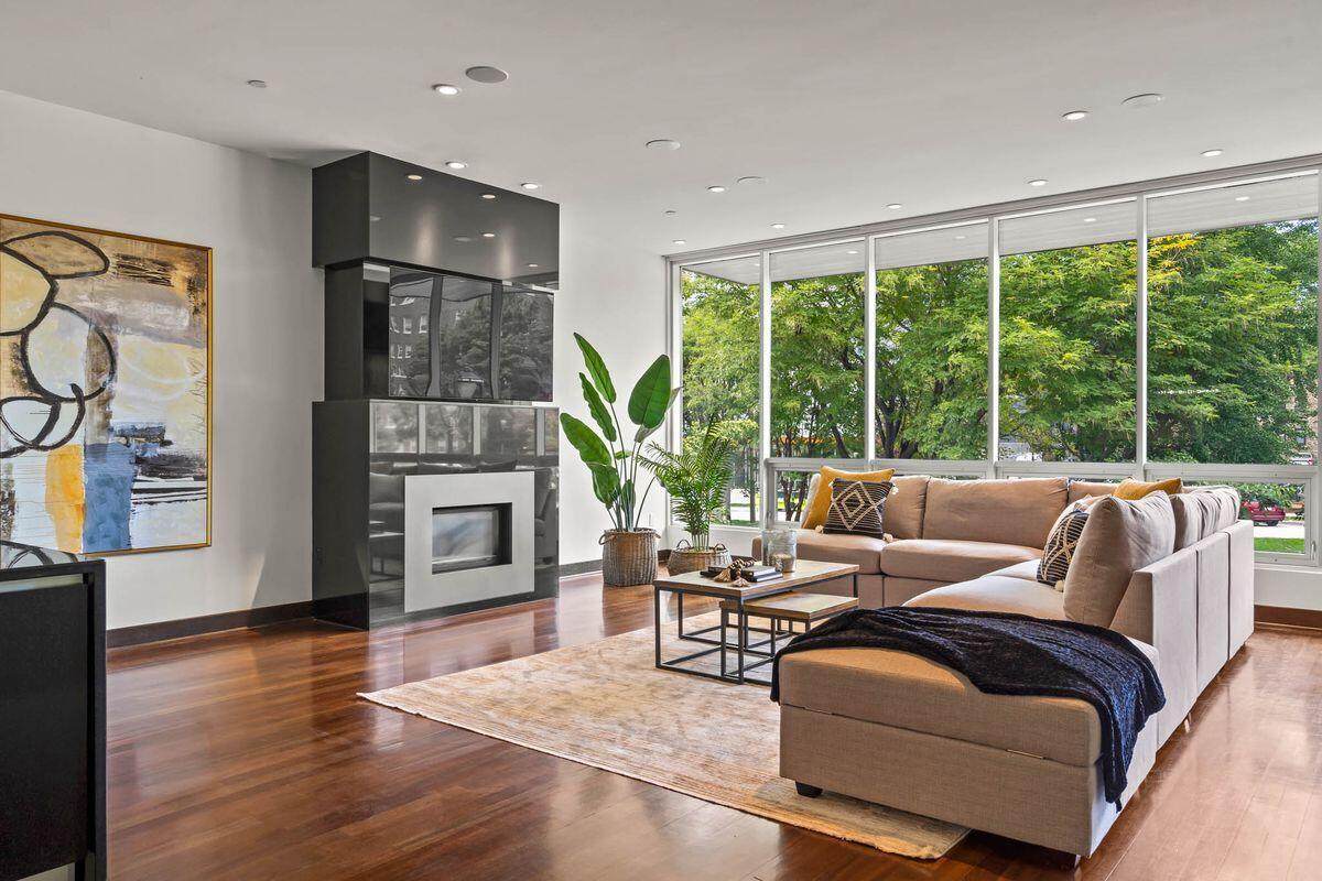 775 Kilbourn Ave - Photo 1