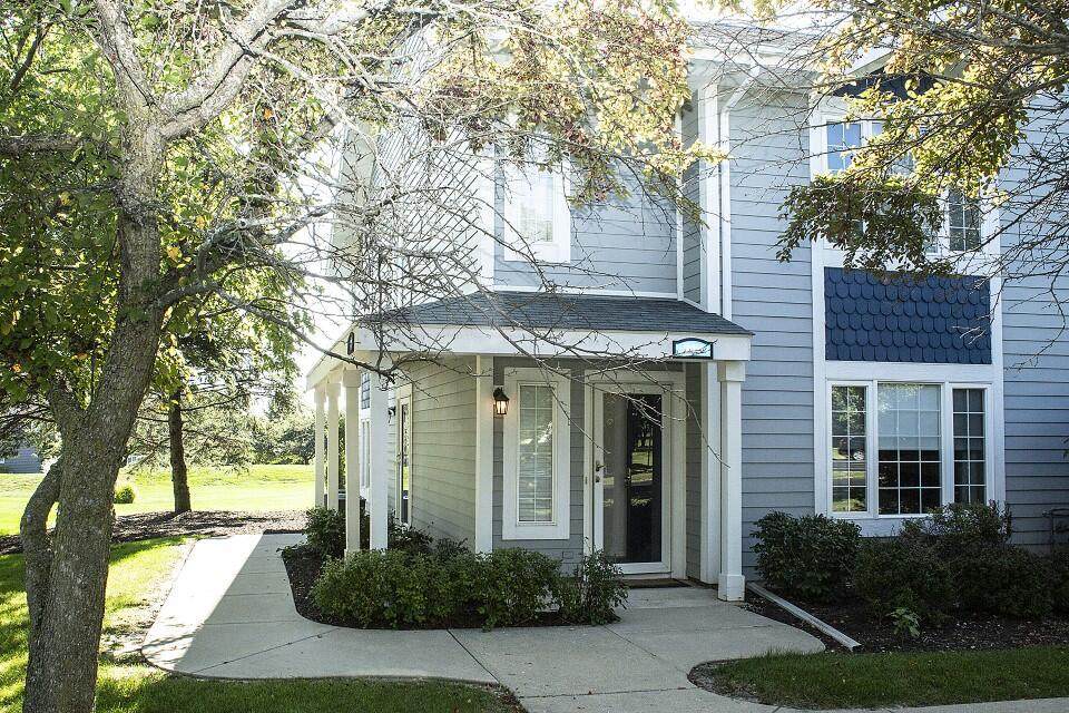 774 Geneva National Ave N - Photo 1
