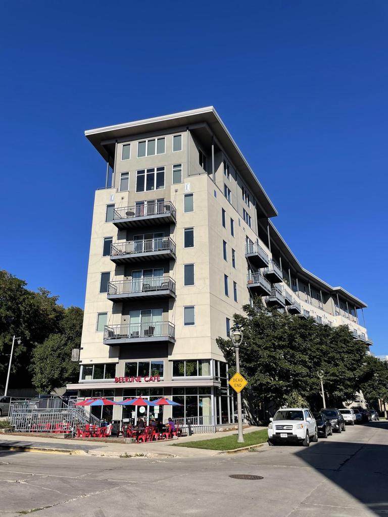 2080 Commerce St - Photo 1