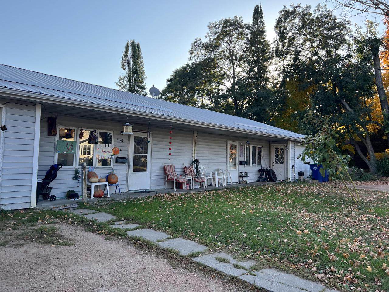 1145 6th Ave - Photo 1