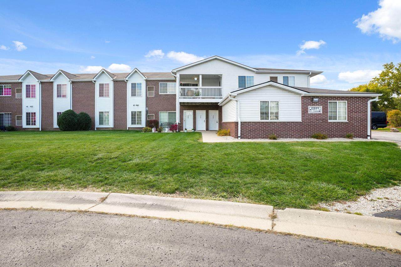 2825 11th Pl - Photo 1