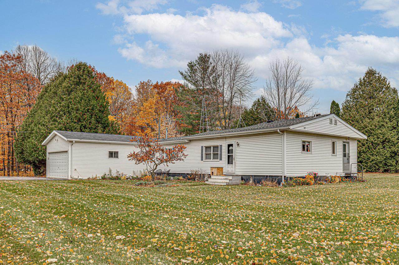 3327 Highway H Rd - Photo 1