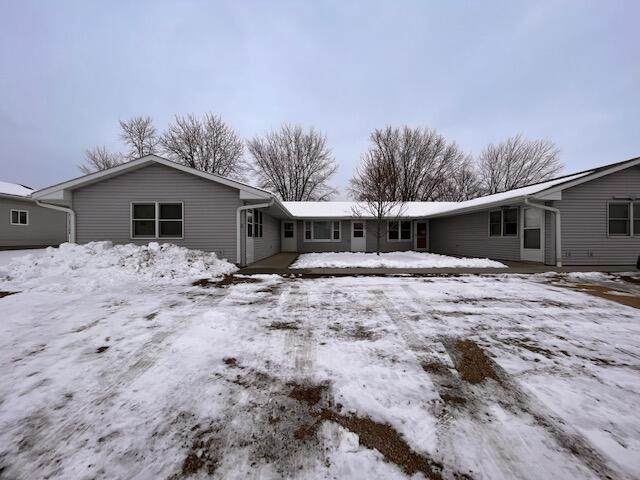 602 Sprague St N - Photo 1