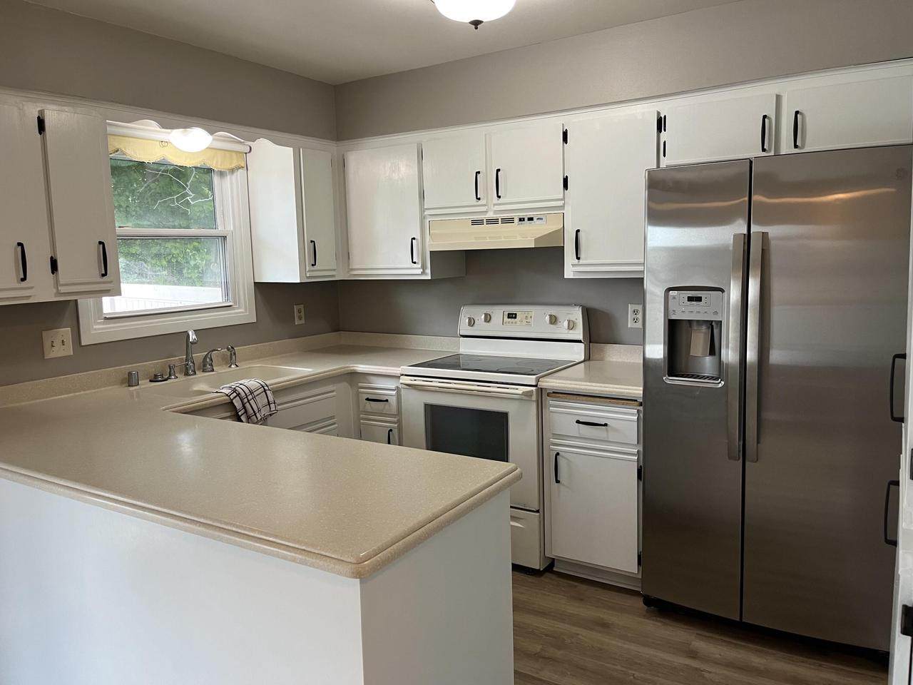 4173 14th St - Photo 1