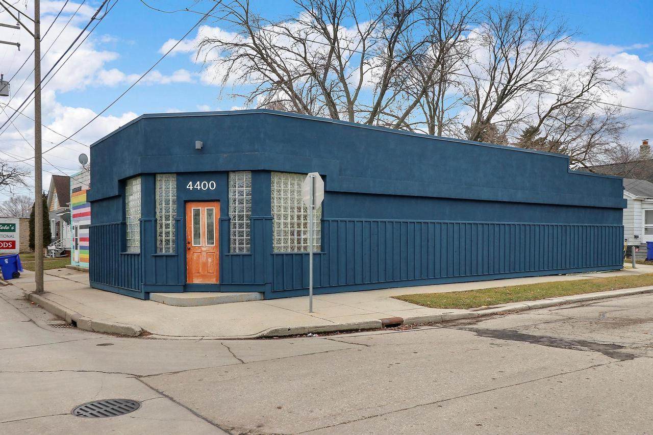 4400 Sheridan Rd - Photo 1