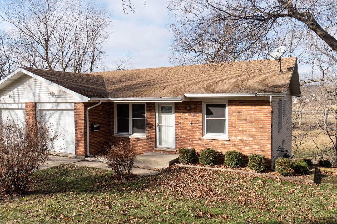310 Country Club Dr - Photo 1