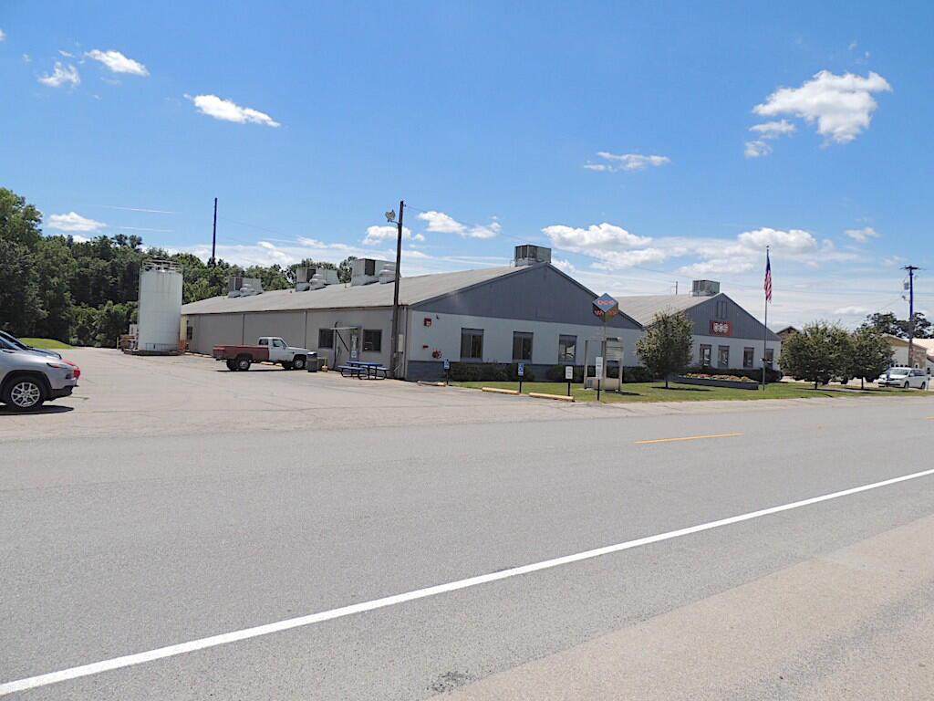 20175 W Mill Rd - Photo 1