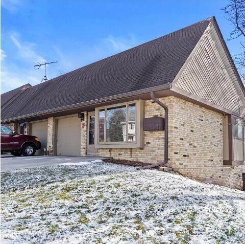 135 Fountain Ave - Photo 1