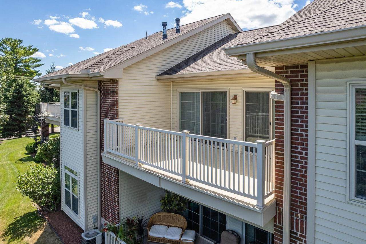 670 Lake Ave - Photo 1