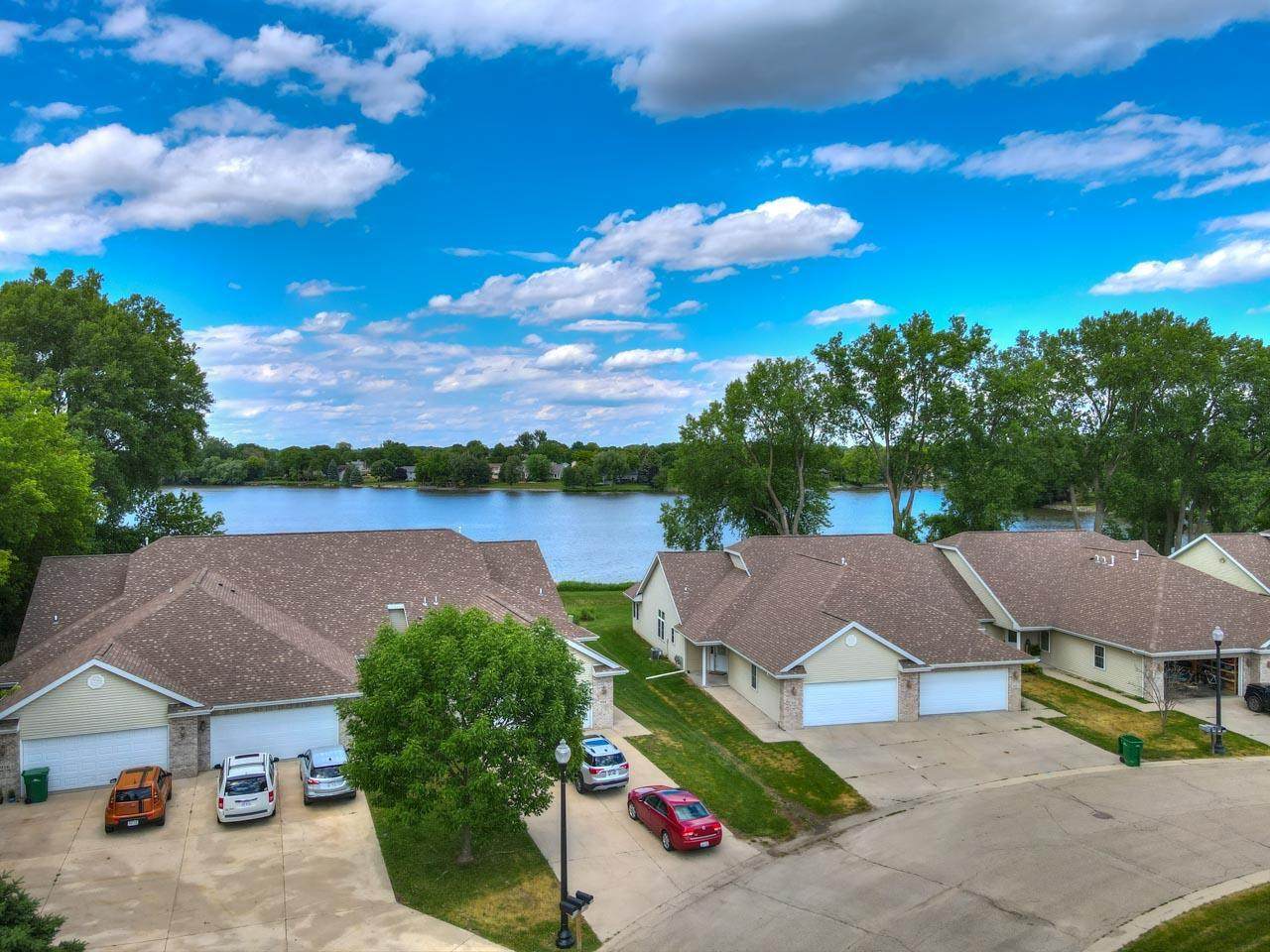 706 Waters Edge Ct - Photo 1
