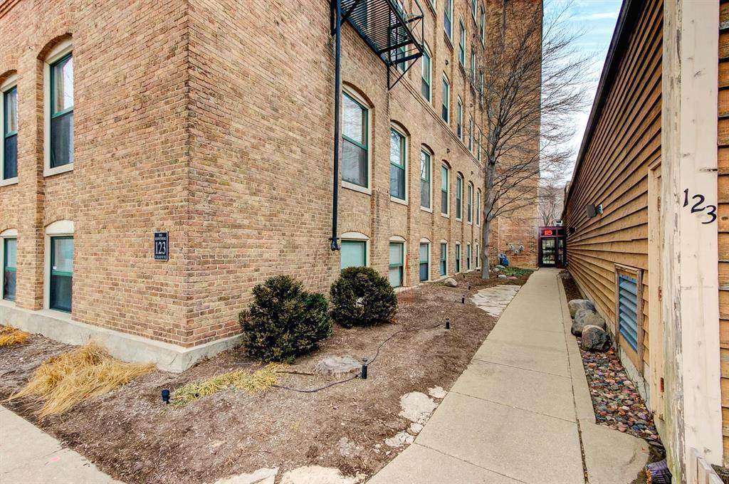 123 Blount St - Photo 1