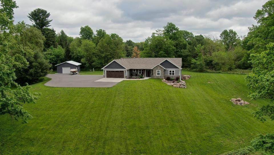 W17569 Birch Lane - Photo 1