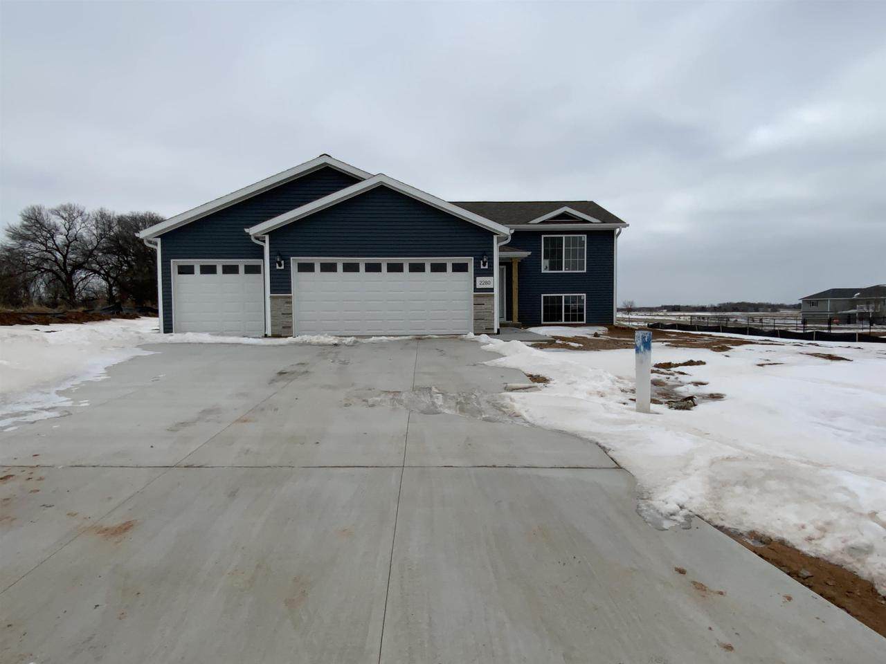 1645 Rotary Street - Photo 1