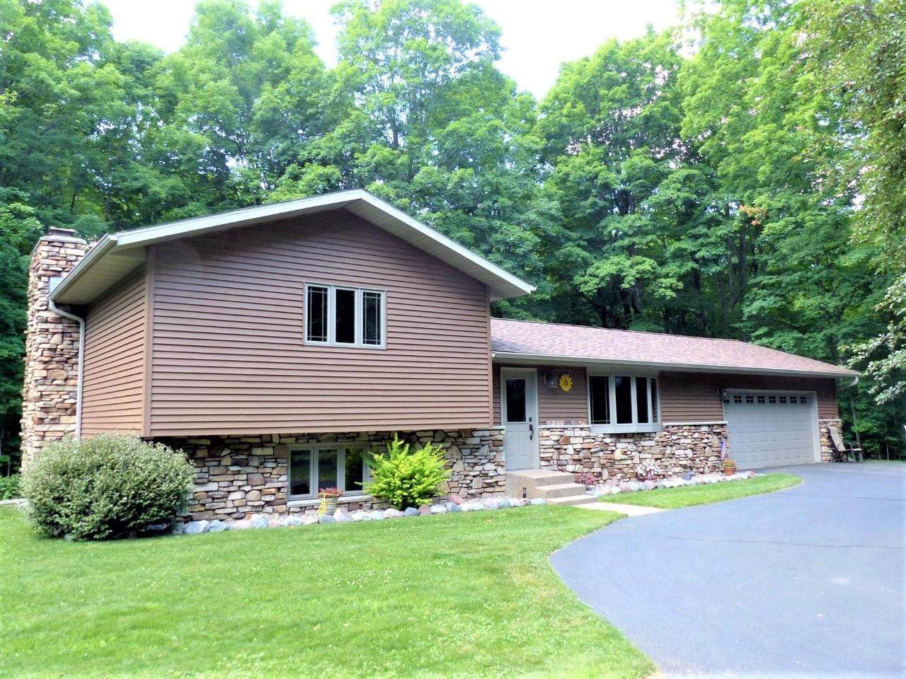 N2740 Wildwood Lane - Photo 1