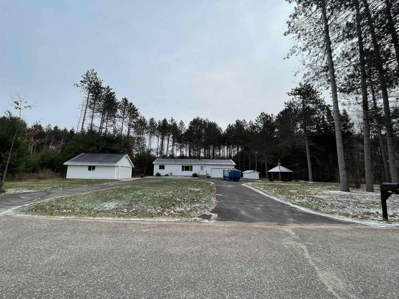 N11145 Oak Lane - Photo 1