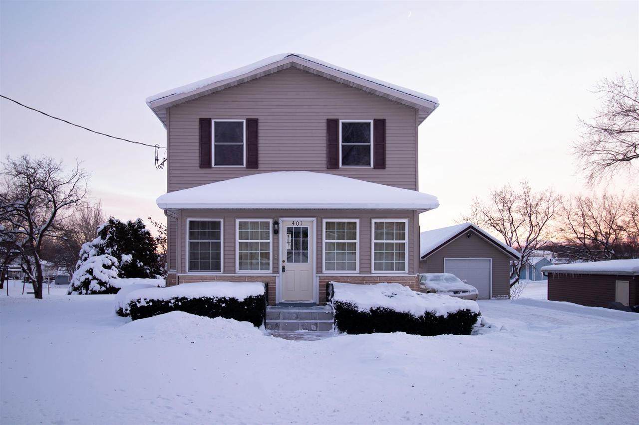 401 Front Street - Photo 1