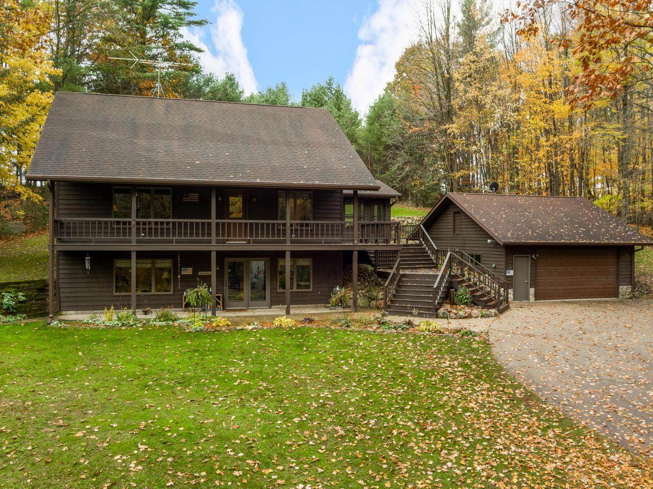 N4789 Rocky Ridge Ln - Photo 1