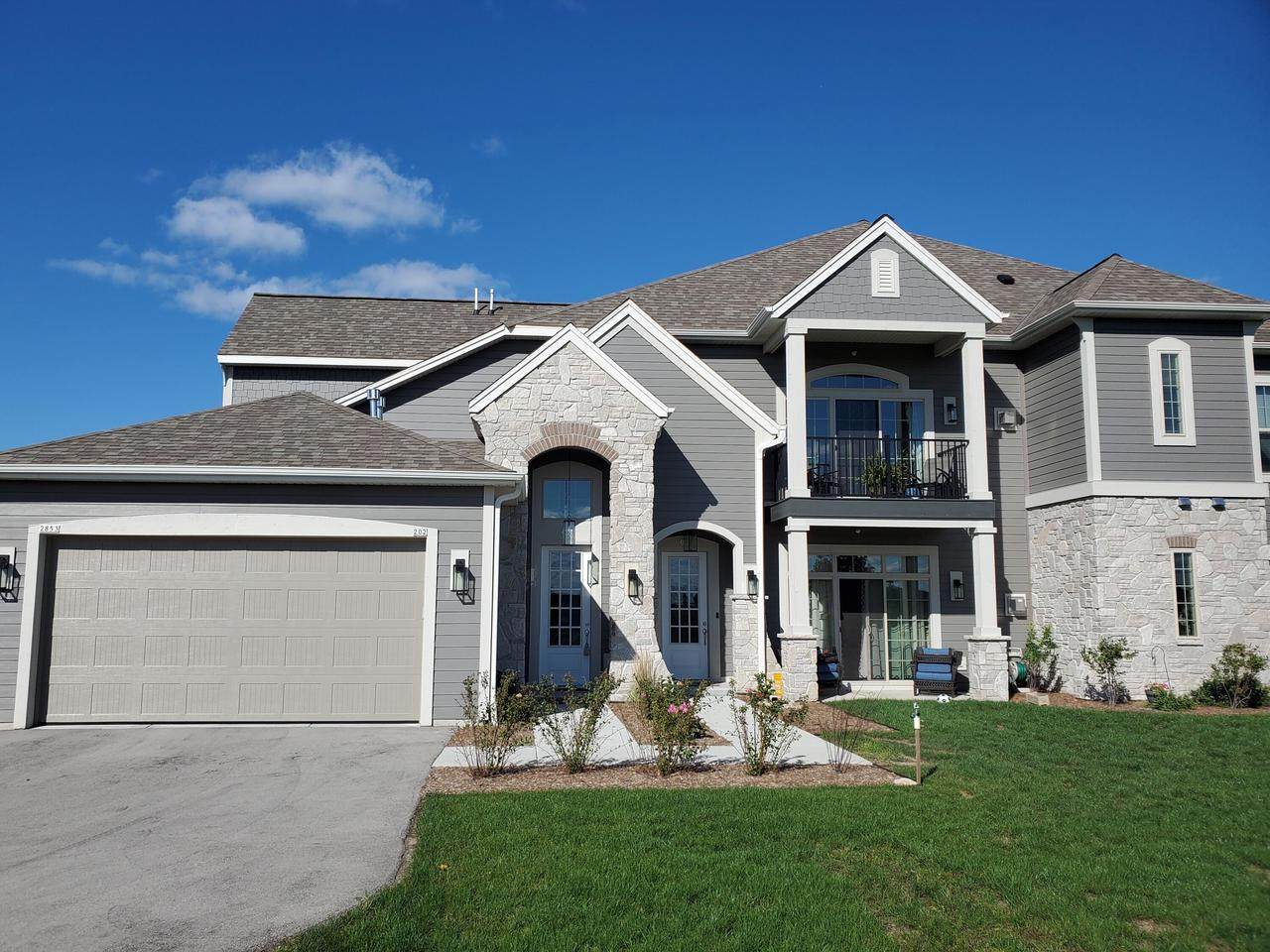 2853 Fox Lake Cir - Photo 1
