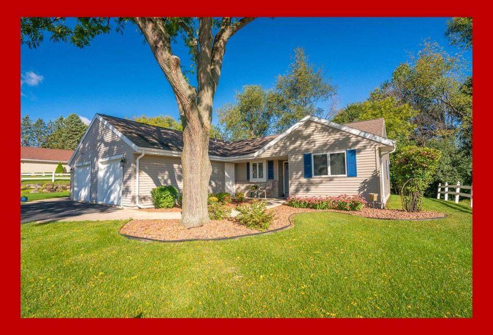 111 Buckingham Ct - Photo 1