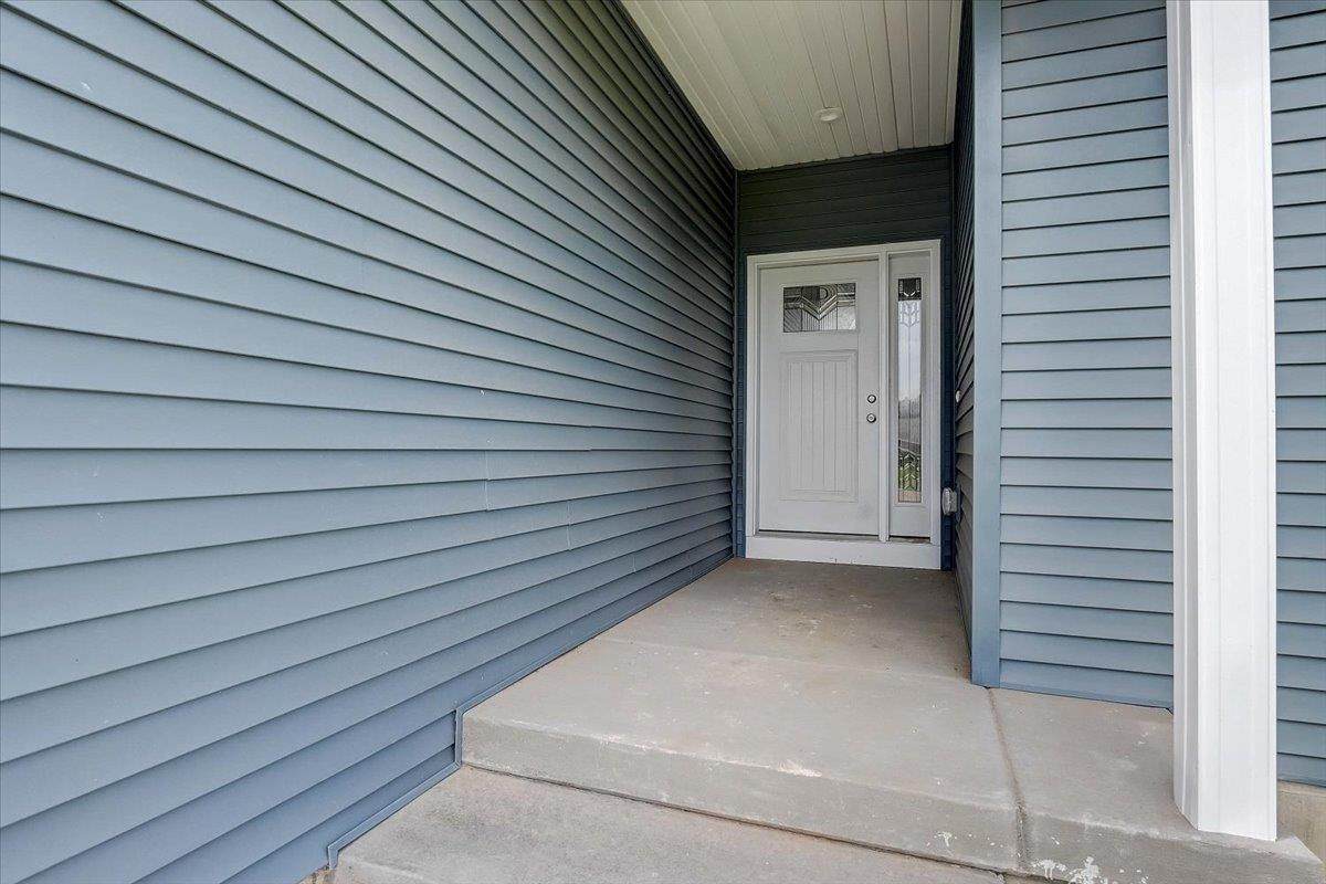 N6745 Clover Ln - Photo 1