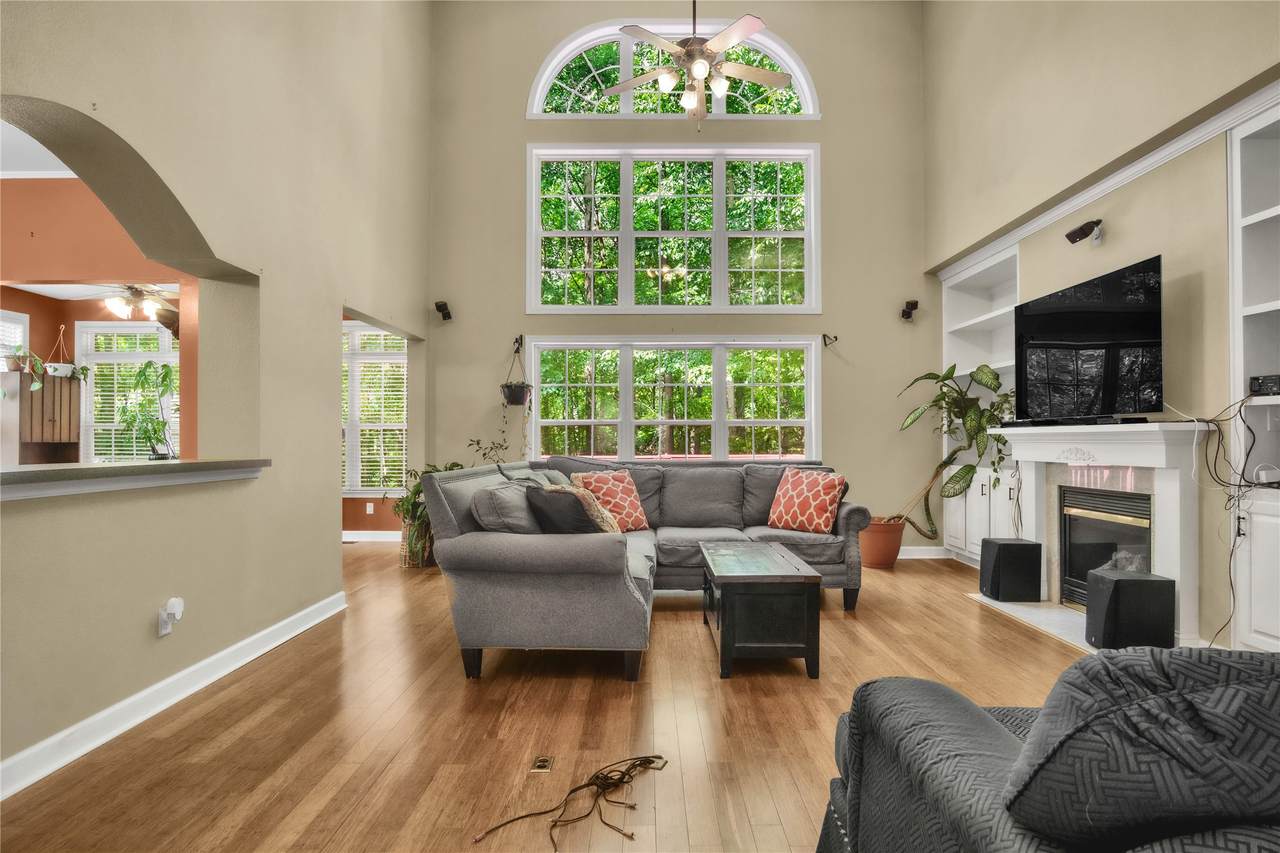 418 Rolling Hills Drive - Photo 1