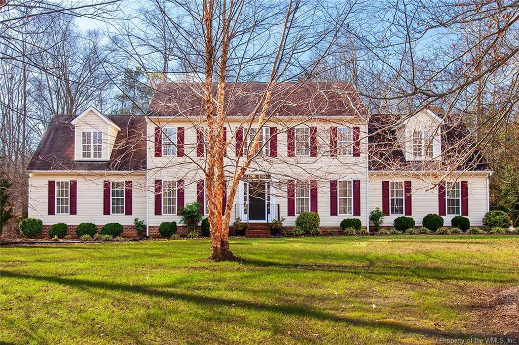 101 Beverly Court - Photo 1