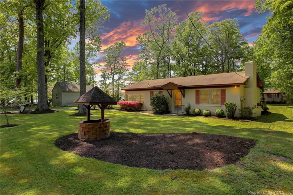 5000 Laurel Lane - Photo 1
