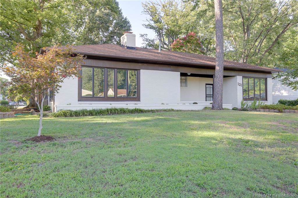 121 Saint Stephens Drive - Photo 1