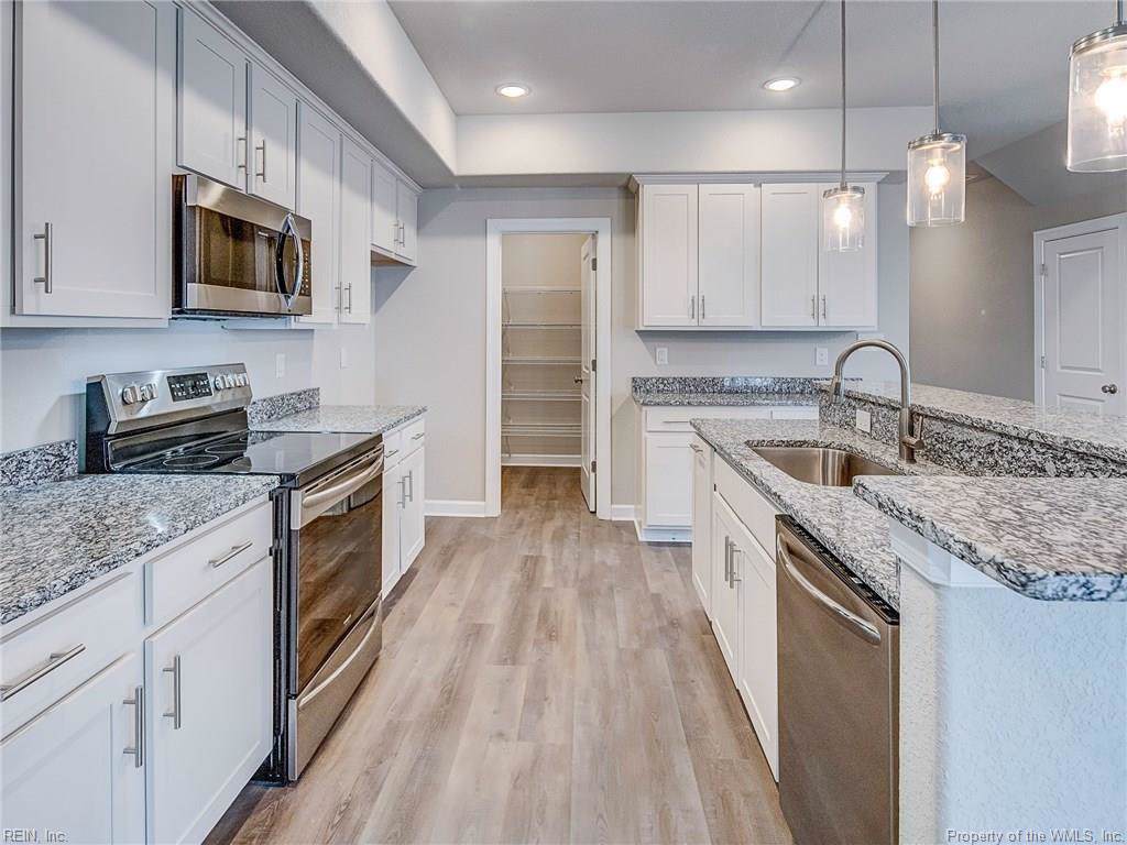 108 Two Penny Place - Photo 1