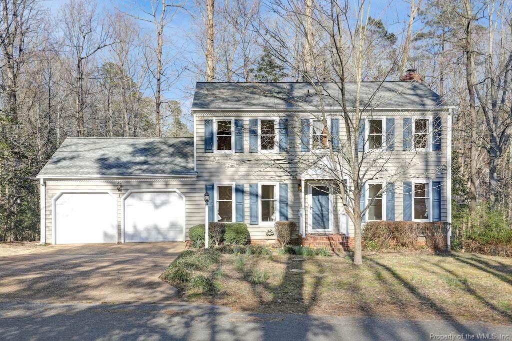 102 Edgewood Lane - Photo 1