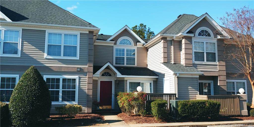 109 Queens Crossing - Photo 1
