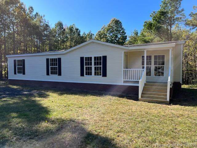 279 Pine Tree Drive - Photo 1
