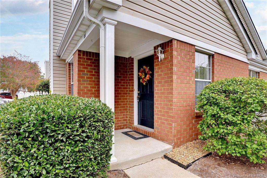 101 Westgate Circle - Photo 1