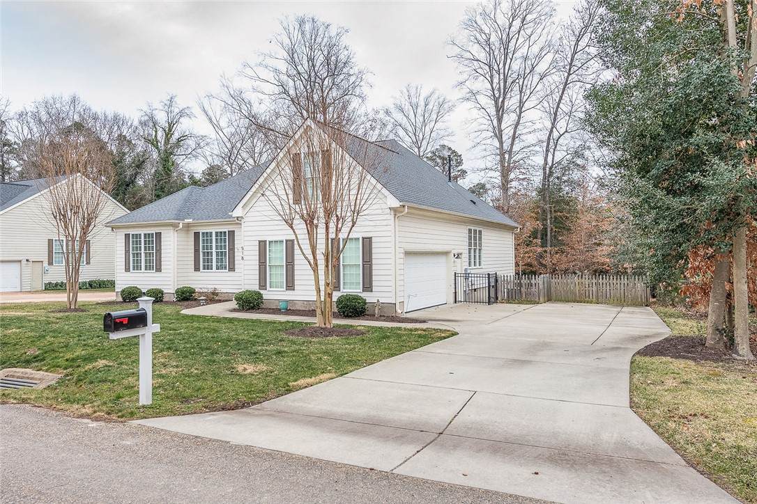 518 Mill Neck Road - Photo 1