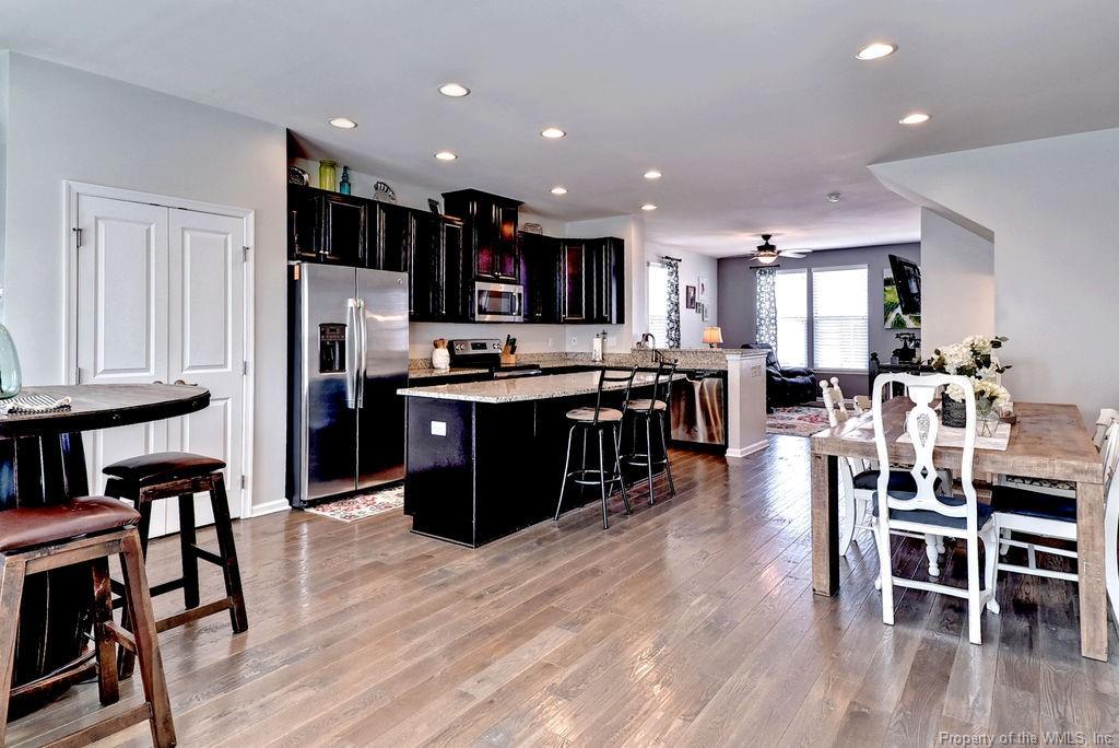7515 Tealight Way - Photo 1